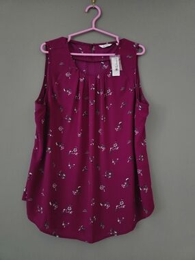 Reitmans Deep Berry Colour Floral Sleeveless Blouse. 2X